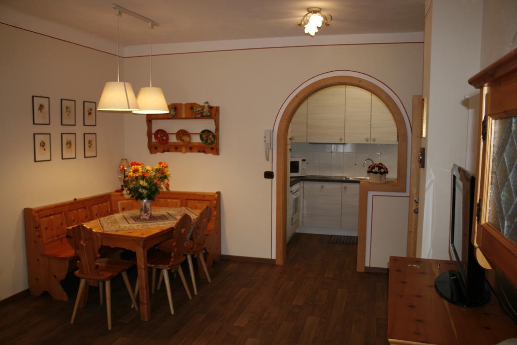 Casa Basilio Appartement Predazzo Kamer foto